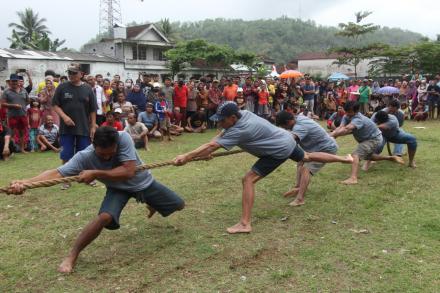  Pertandingan Tarik Tambang Memperingati HUT RI ke-77 2022